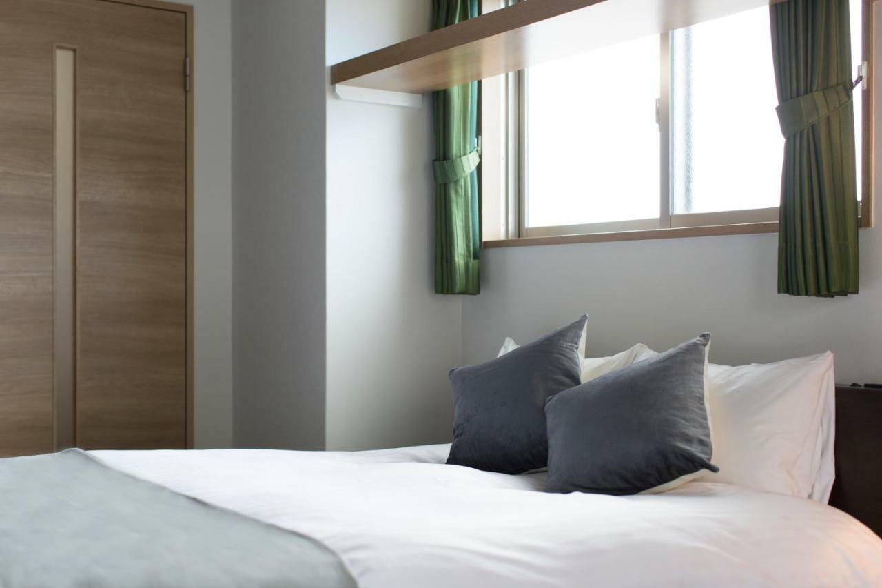 Axis Hakata Aparthotel Fukuoka  Exteriör bild